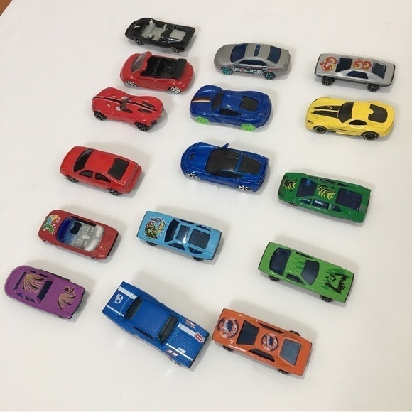 Maisto/Hot wheels Mattel Vehicles Diecast Car Lot of 16 Cars Vehicles - Picture 5 of 14